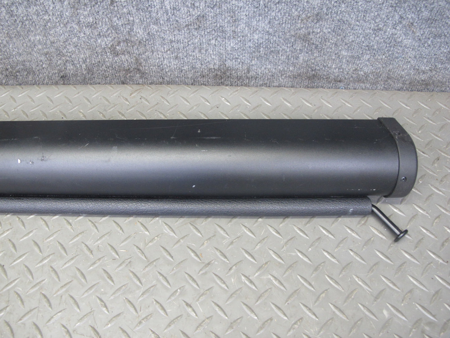 2003-2010 Porsche Cayenne 955 Rear Trunk Cargo Luggage Roller NET
