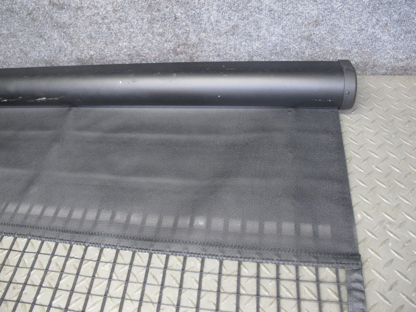 2003-2010 Porsche Cayenne 955 Rear Trunk Cargo Luggage Roller NET
