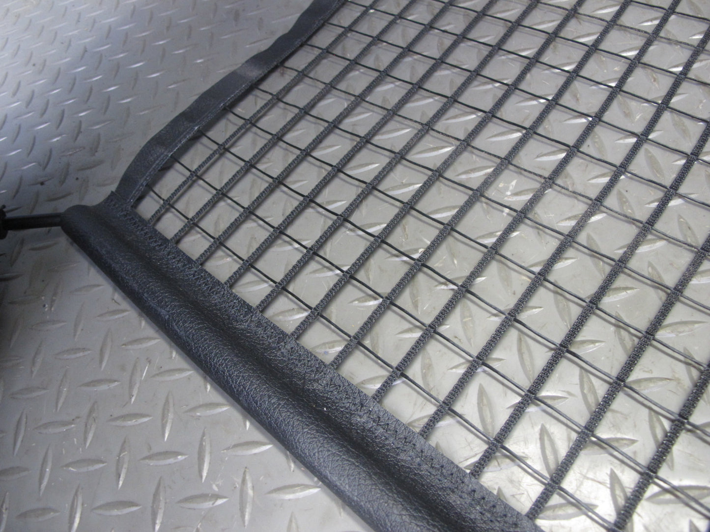 2003-2010 Porsche Cayenne 955 Rear Trunk Cargo Luggage Roller NET