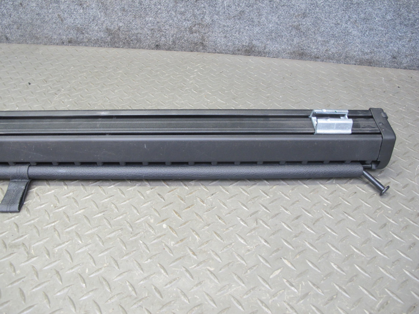 2003-2010 Porsche Cayenne 955 Rear Trunk Cargo Luggage Roller NET