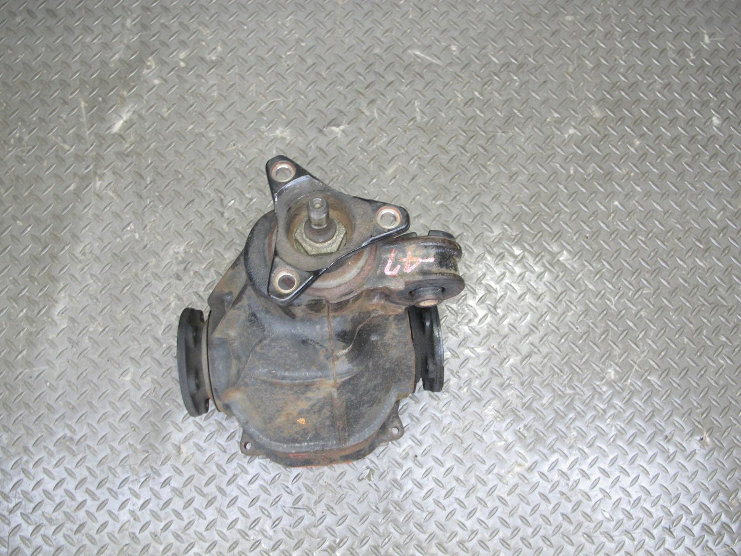 95-97 Lexus UCF20L LS400 Rear Differential Carrier 3.62 Ratio OEM
