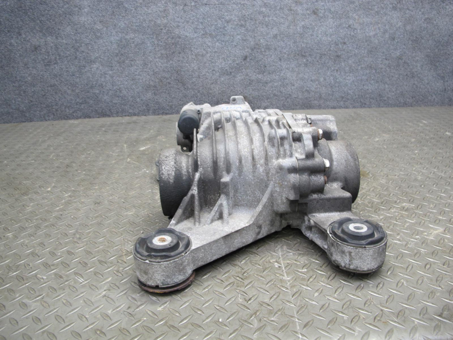 2008 VW Golf R32 MK5 VR6 AWD Haldex Rear Differential Carrier 163K Miles OEM