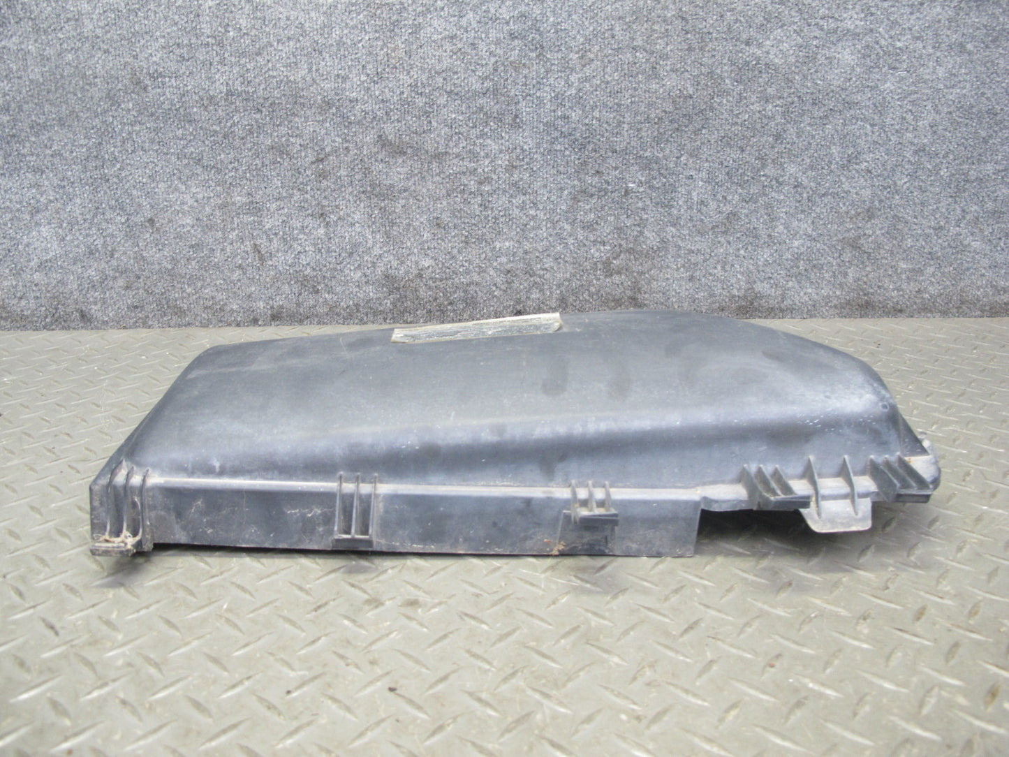 2006-2010 BMW E63 E64 Left Cabin Air Intake Filter Cover 6913503