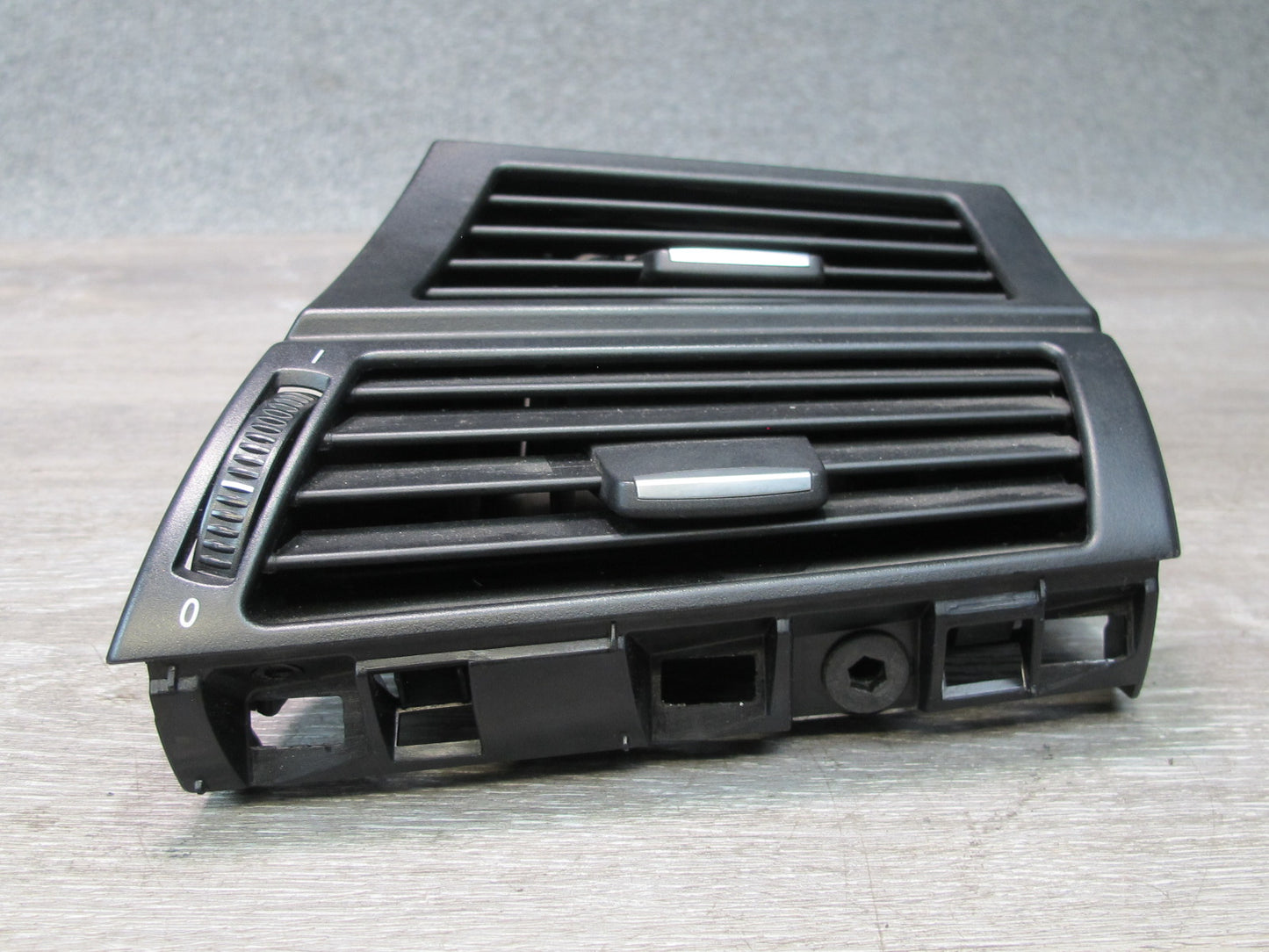 2008-2014 BMW E71 E72 X6 Right Passenger Side Dash A/C Heater Air Vent Grille