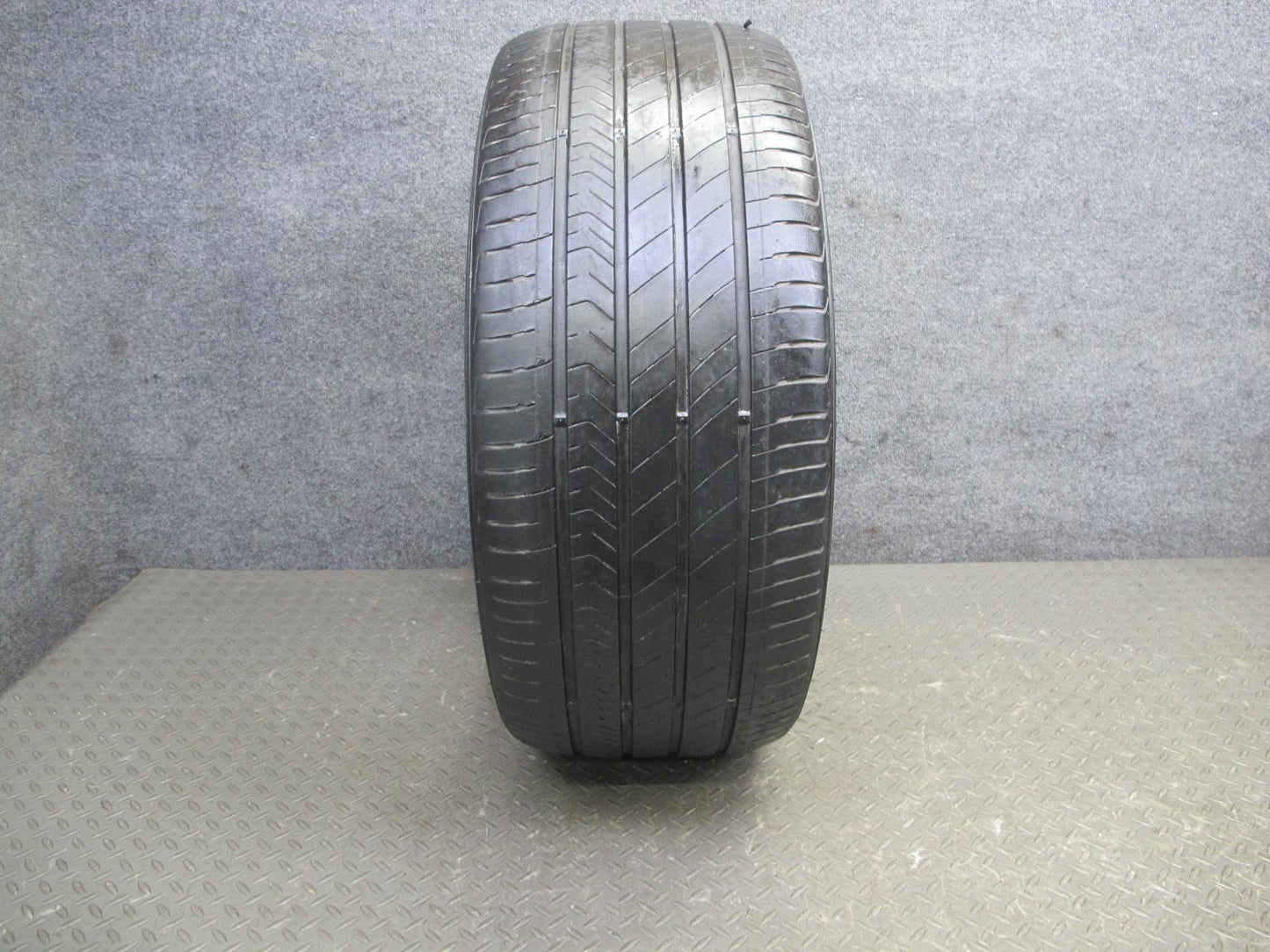 Set of 2 Kumho MAJESTY9 Solus TA91 Summer Tire 275/40 ZR20 106W 0124 6/32 Tread