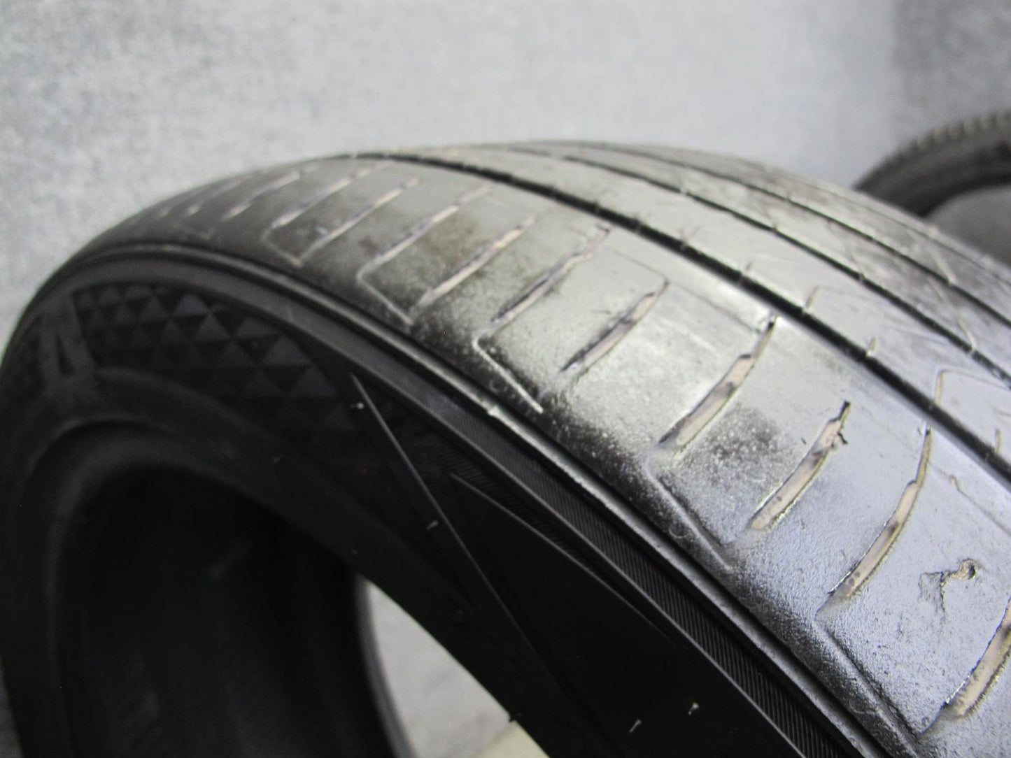 Set of 2 Kumho MAJESTY9 Solus TA91 Summer Tire 275/40 ZR20 106W 0124 6/32 Tread