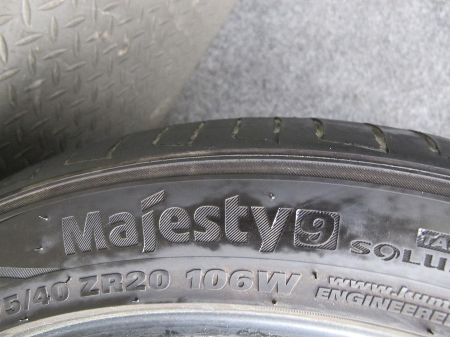 Set of 2 Kumho MAJESTY9 Solus TA91 Summer Tire 275/40 ZR20 106W 0124 6/32 Tread