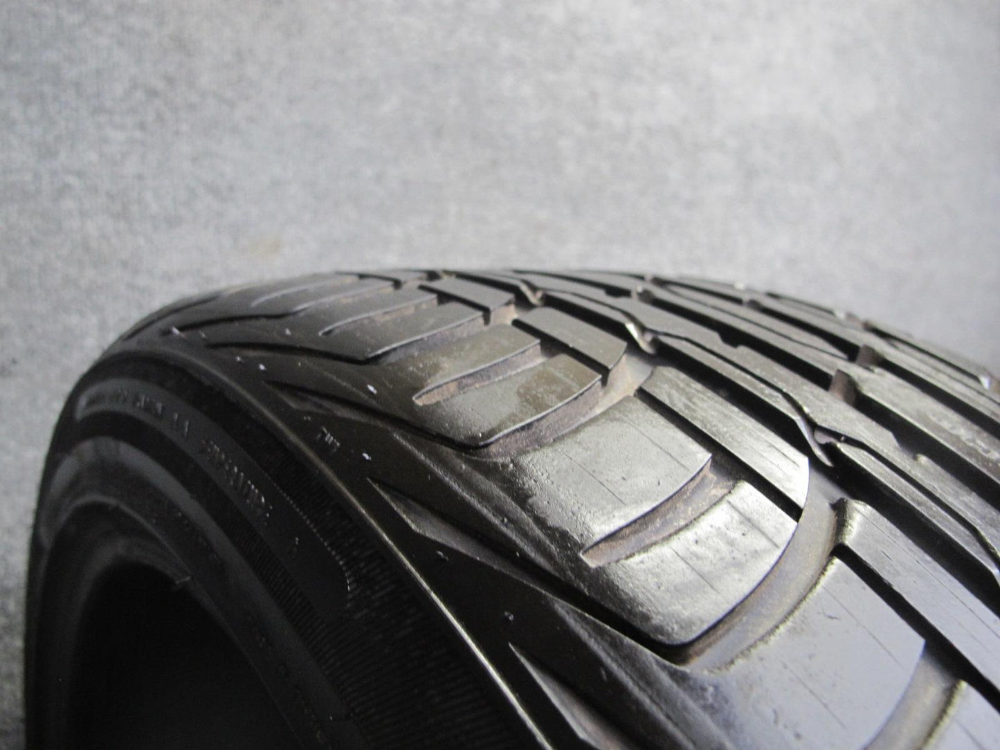 Set of 2 Advanta HPZ-01 A/S Tire 245/40 ZR19 98W 1923 9/32 Tread