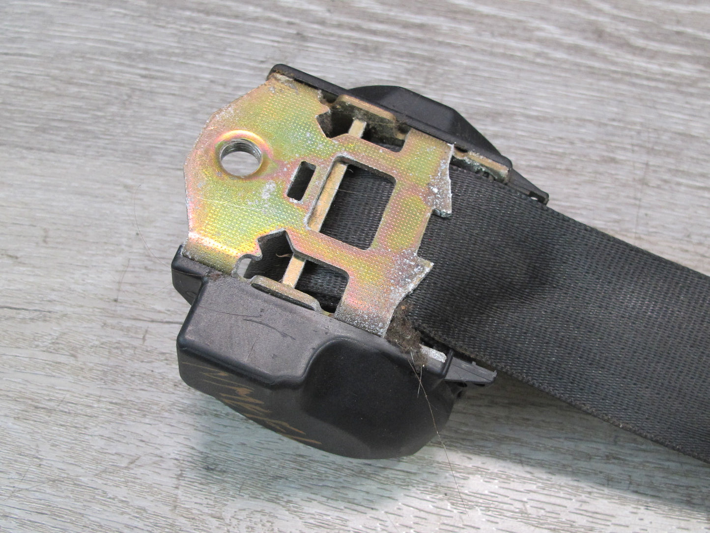 83-85 MERCEDES W123 300D FRONT & REAR SEATBELT RETRACTOR SET OEM