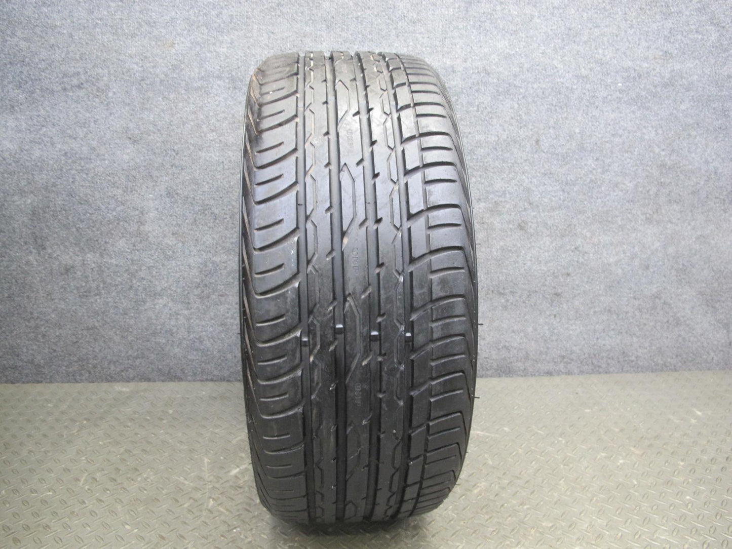 Set of 2 Advanta HPZ-01 A/S Tire 245/40 ZR19 98W 1923 9/32 Tread