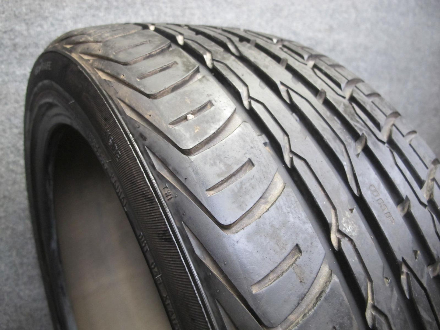 Set of 2 Advanta HPZ-01 A/S Tire 245/40 ZR19 98W 1923 9/32 Tread