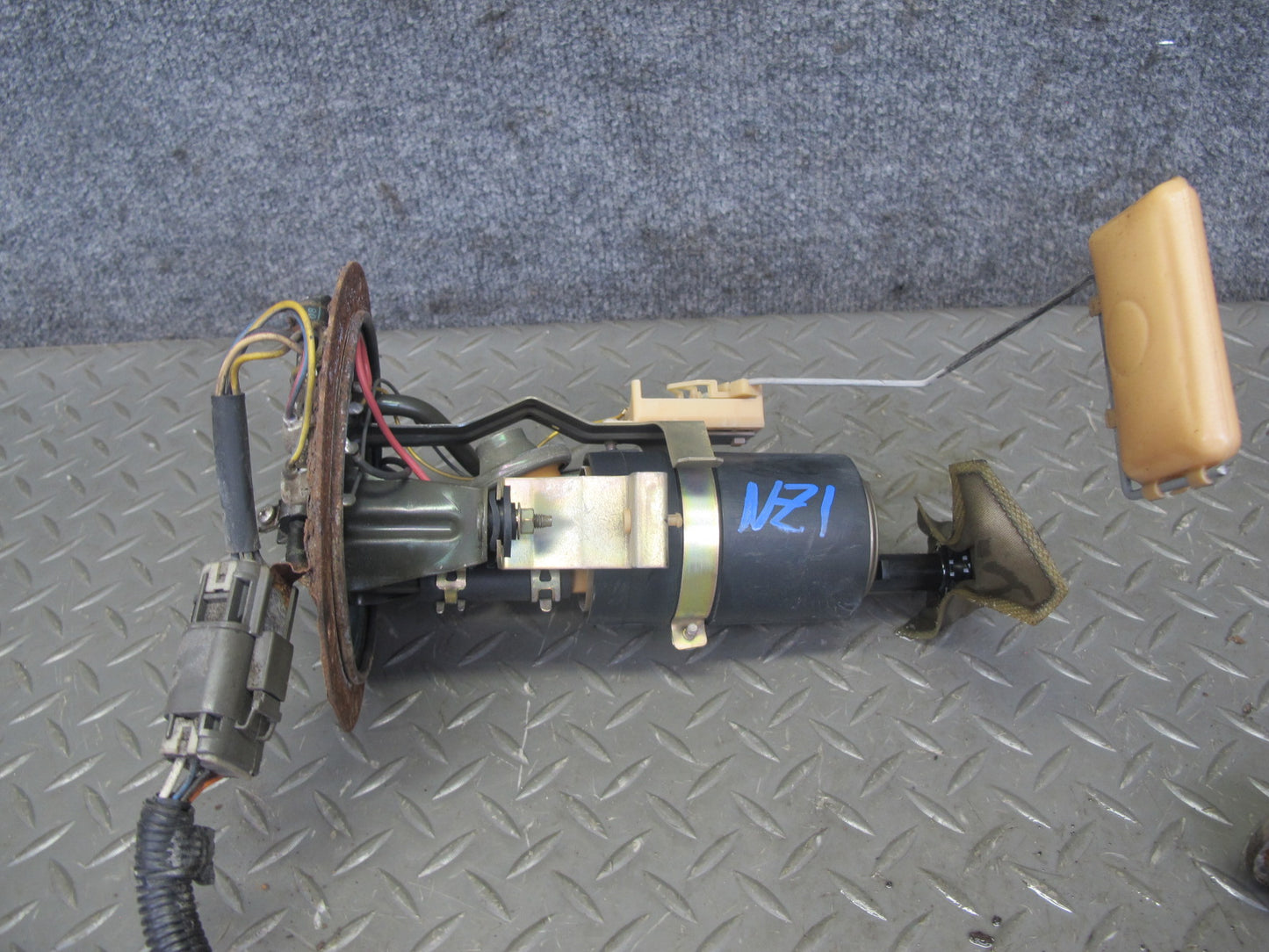 90-96 Nissan Z32 300ZX 2+2 NON Turbo Fuel Pump Sending Unit Assembly OEM