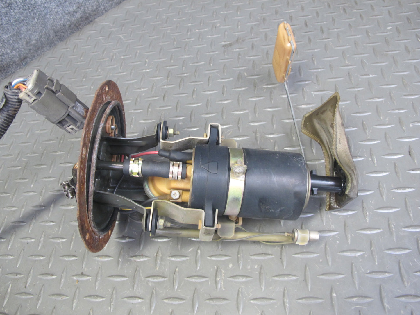 90-96 Nissan Z32 300ZX 2+2 NON Turbo Fuel Pump Sending Unit Assembly OEM