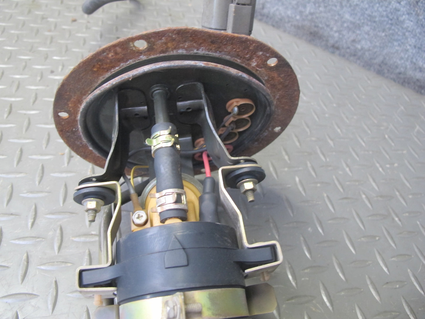 90-96 Nissan Z32 300ZX 2+2 NON Turbo Fuel Pump Sending Unit Assembly OEM