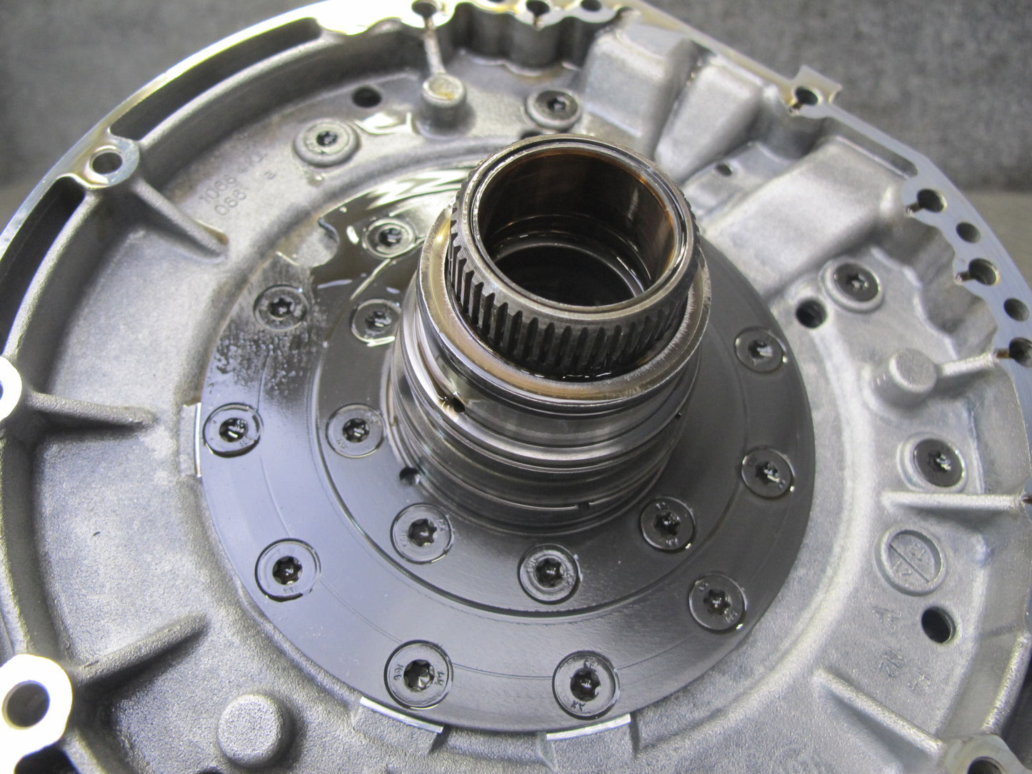 2012-2014 BMW E71 X6M 6HP-26Z A/T Transmission Oil Pump 100k Miles 1068410086