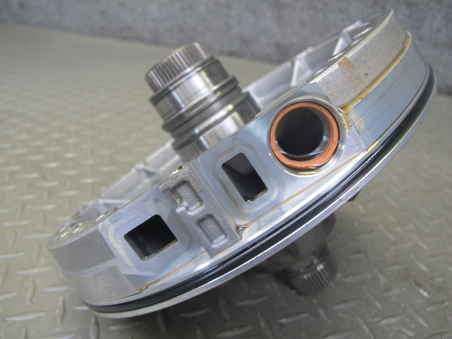 2012-2014 BMW E71 X6M 6HP-26Z A/T Transmission Oil Pump 100k Miles 1068410086