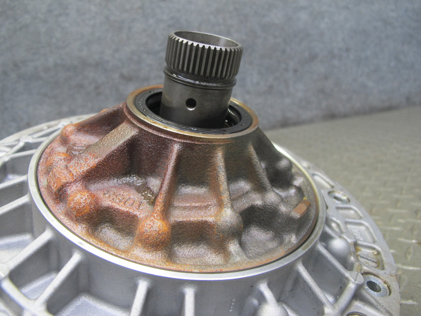 2012-2014 BMW E71 X6M 6HP-26Z A/T Transmission Oil Pump 100k Miles 1068410086