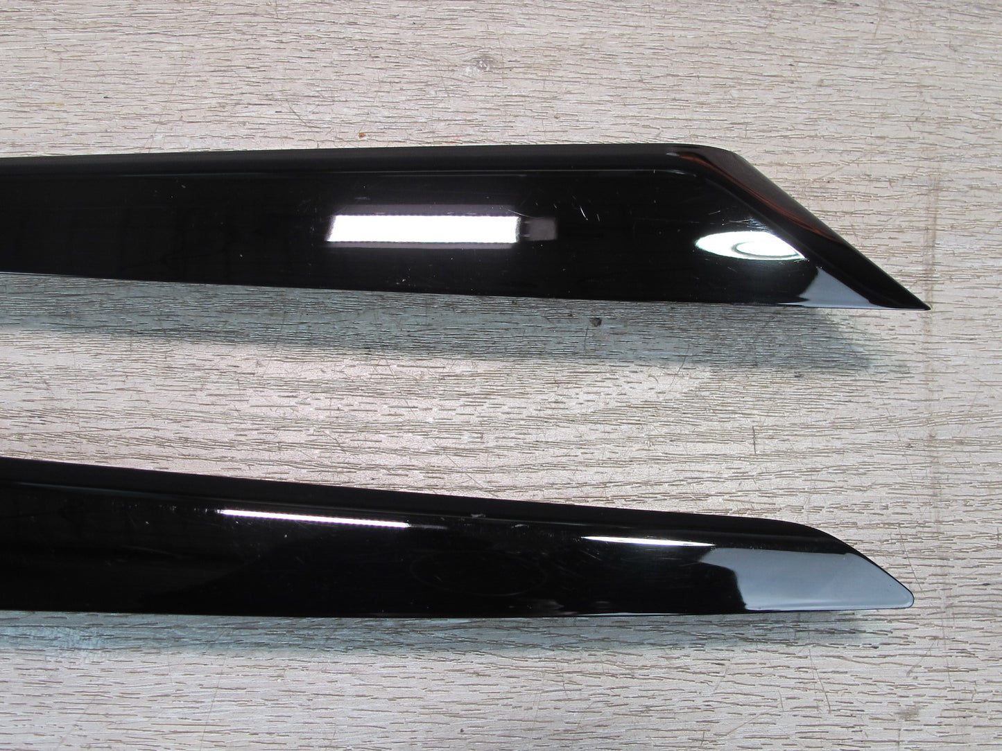 2017-2020 Maserati Levante M161 Front Door Interior Corner Trim Cover Panel Set