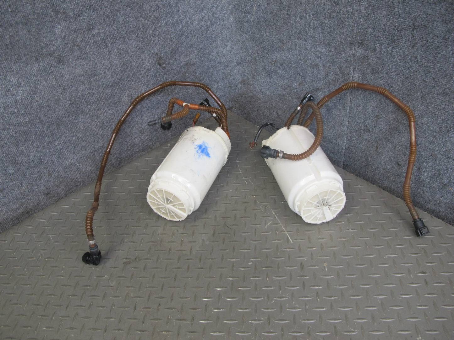 2003-2006 Porsche Cayenne 955 4.5L Turbo Fuel Pump Level Sensor Sending Unit Set