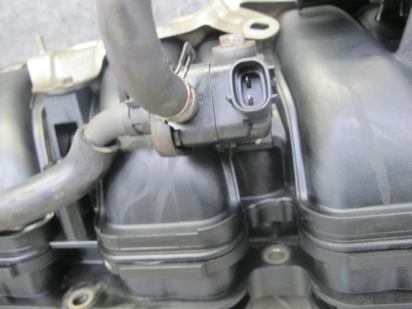 07-17 Lexus UVF46 LS600hL LS460 Engine Air Intake Manifold 17120-38021 OEM