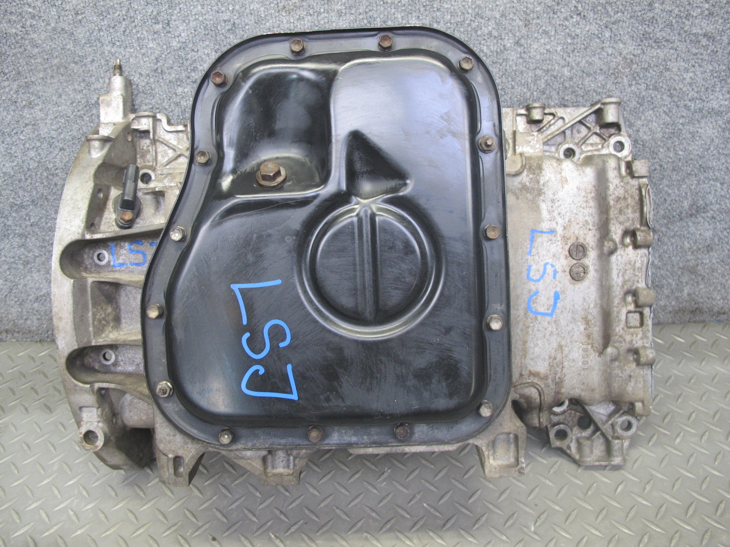 2008 Lexus LS600hL 5.0L 2UR-FSE Engine Motor Upper & Lower Oil Pan OEM