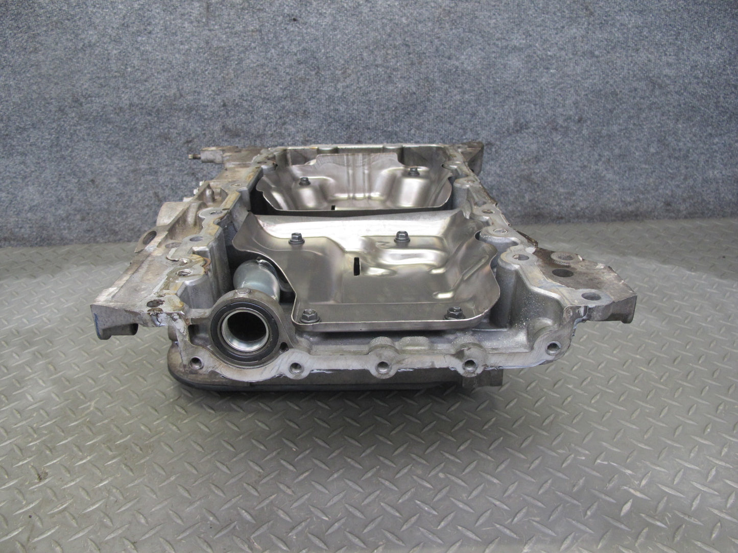 2008 Lexus LS600hL 5.0L 2UR-FSE Engine Motor Upper & Lower Oil Pan OEM