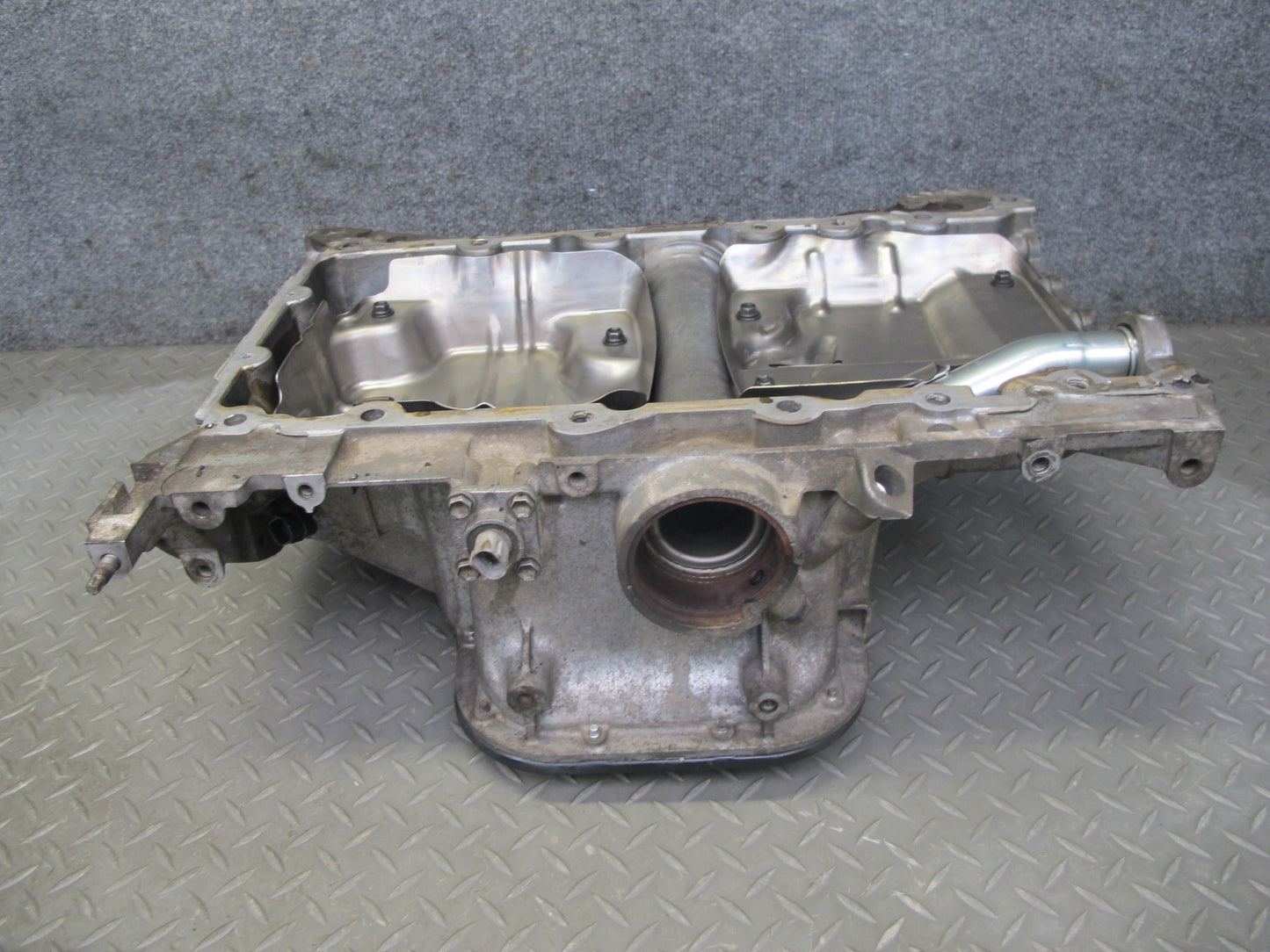 2008 Lexus LS600hL 5.0L 2UR-FSE Engine Motor Upper & Lower Oil Pan OEM