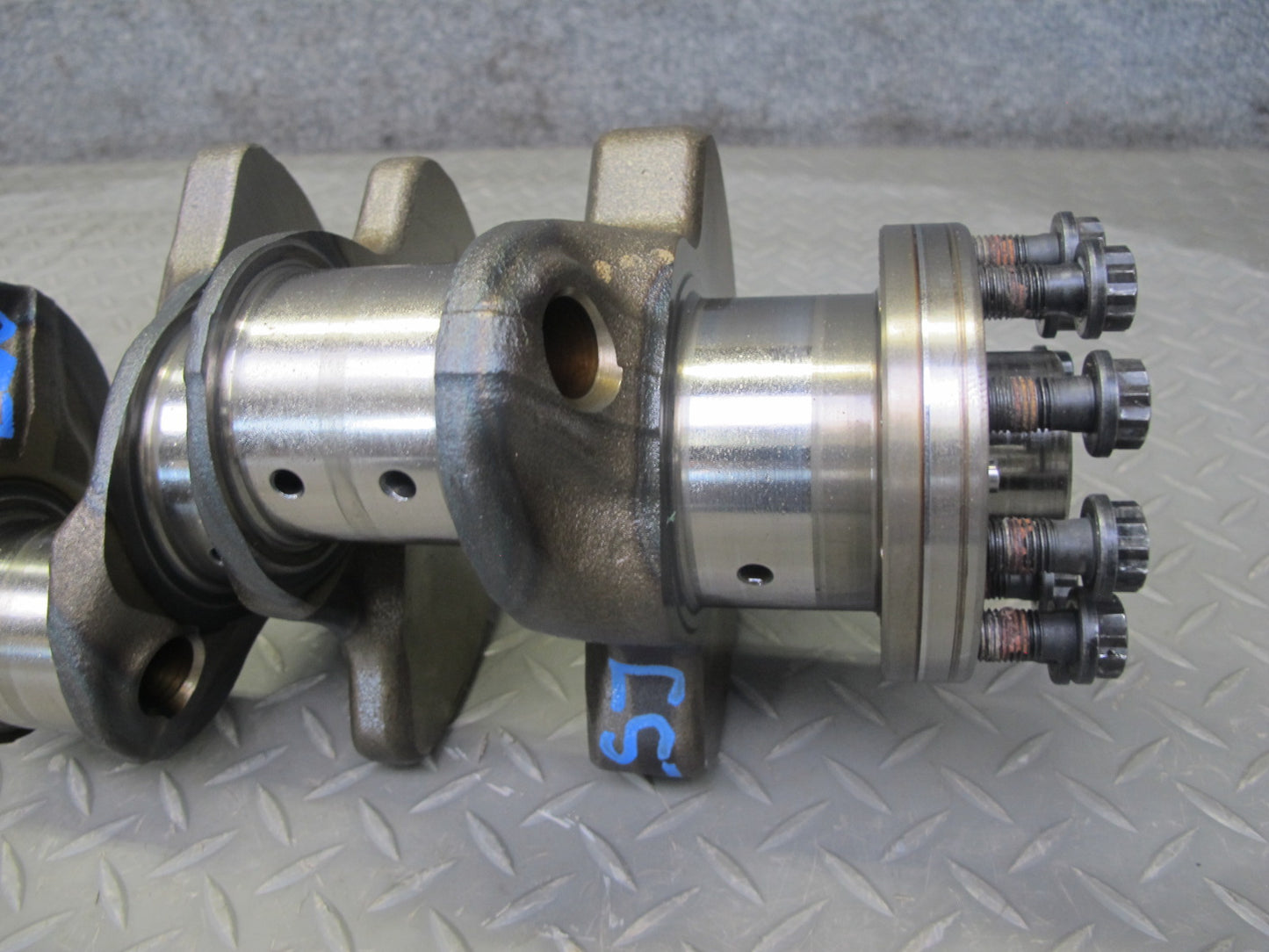 08-16 Lexus LS600h IS F 2UR-FSE 5.0L Engine Motor Crankshaft w Bearings OEM