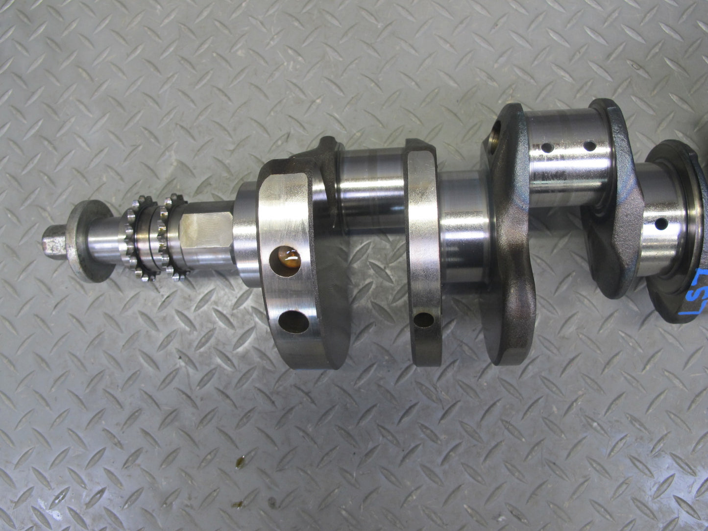 08-16 Lexus LS600h IS F 2UR-FSE 5.0L Engine Motor Crankshaft w Bearings OEM