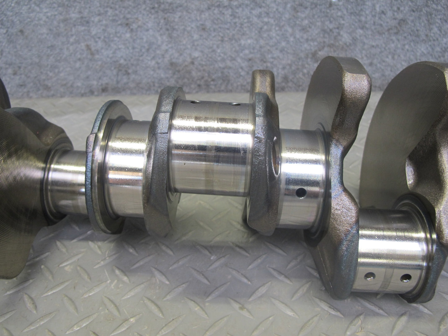 08-16 Lexus LS600h IS F 2UR-FSE 5.0L Engine Motor Crankshaft w Bearings OEM