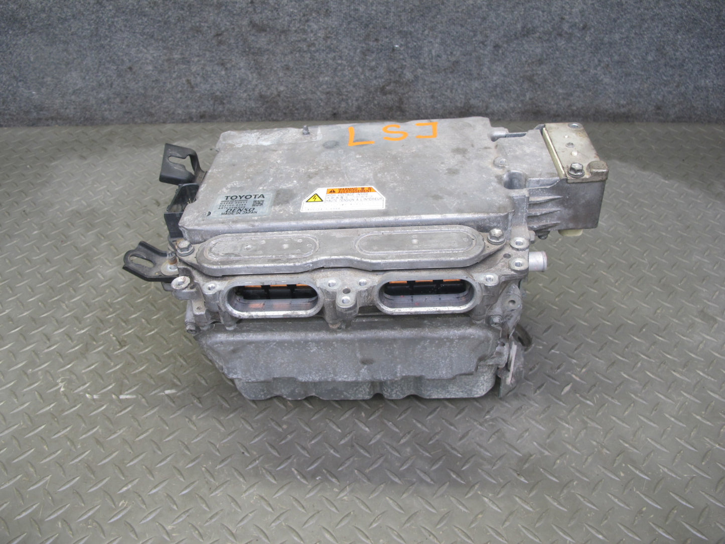 2008 Lexus UVF46 LS600h 5.0L Hybrid Inverter & Converter G9200-50011 OEM
