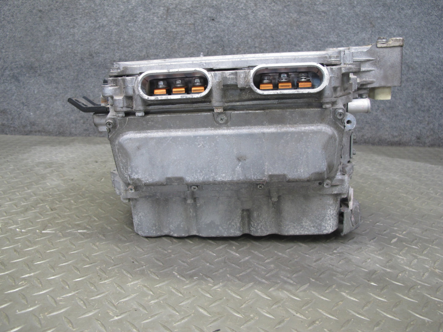 2008 Lexus UVF46 LS600h 5.0L Hybrid Inverter & Converter G9200-50011 OEM