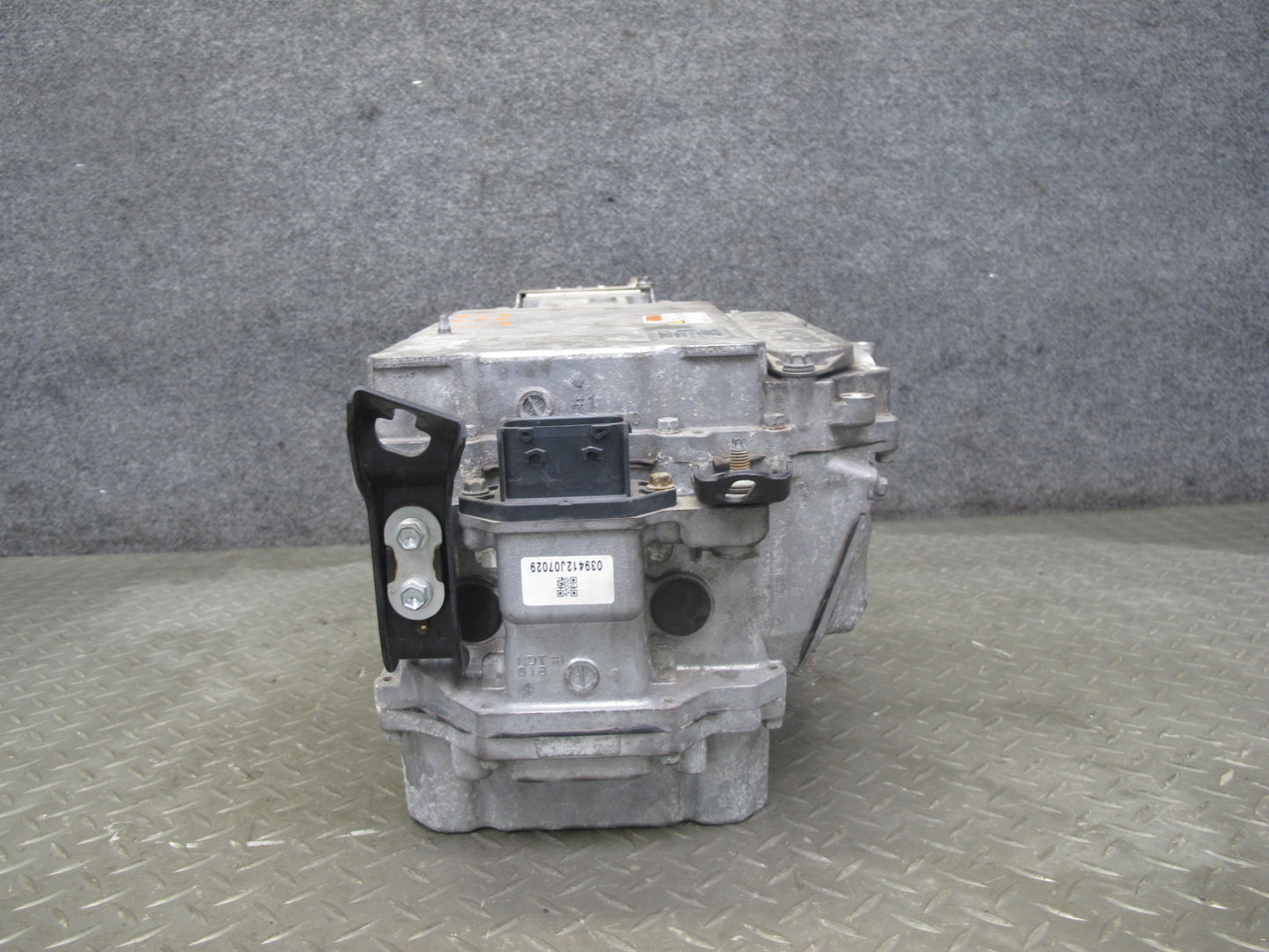 2008 Lexus UVF46 LS600h 5.0L Hybrid Inverter & Converter G9200-50011 OEM