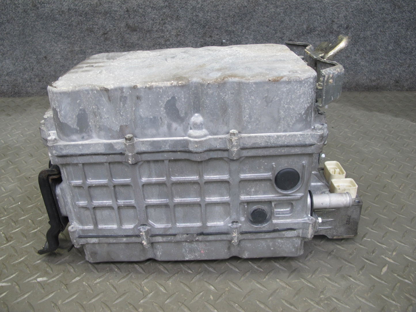 2008 Lexus UVF46 LS600h 5.0L Hybrid Inverter & Converter G9200-50011 OEM