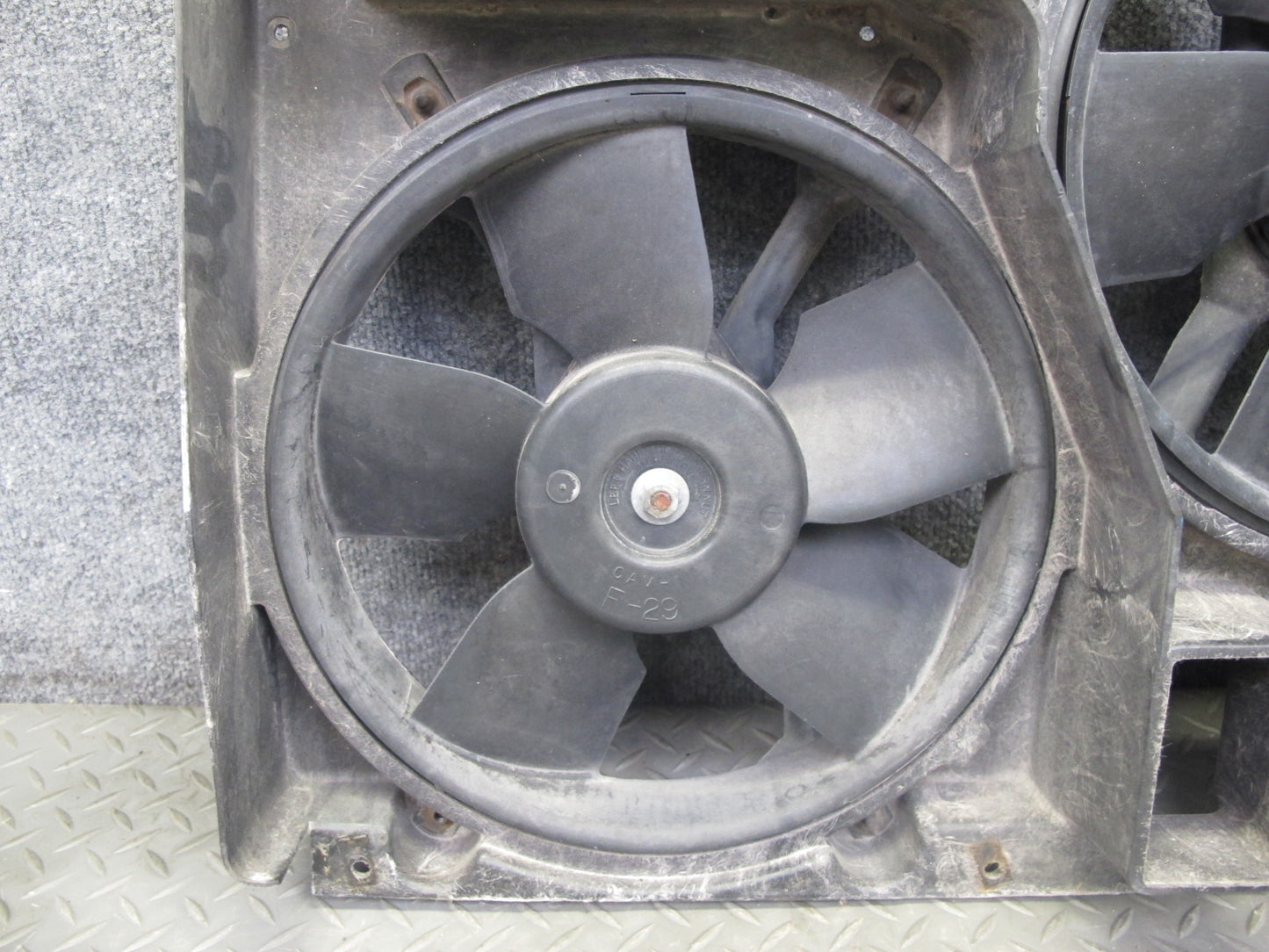 90-96 Chevrolet Corvette C4 5.7L Engine Radiator Cooling Fan & Shroud Assy OEM