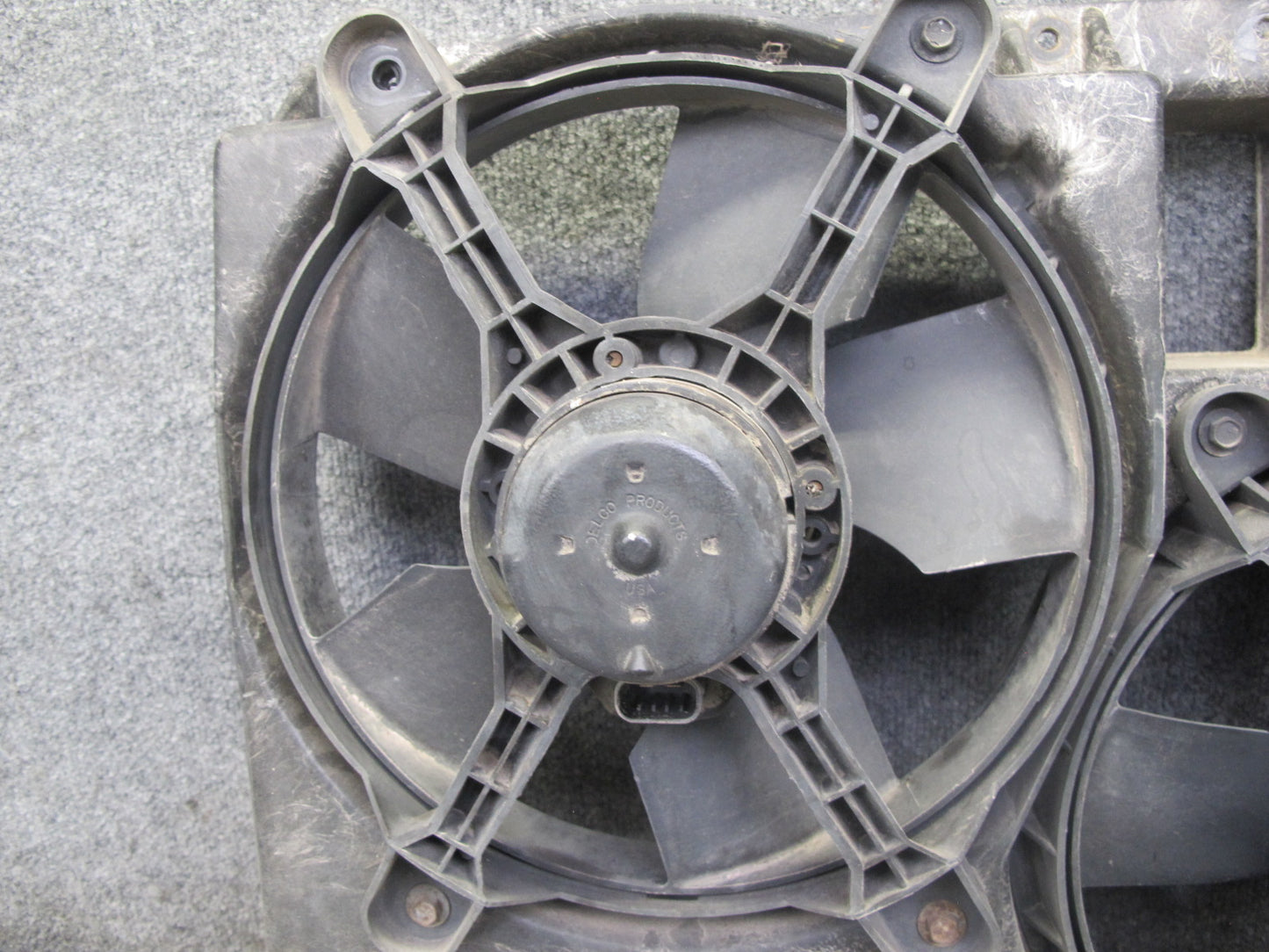 90-96 Chevrolet Corvette C4 5.7L Engine Radiator Cooling Fan & Shroud Assy OEM