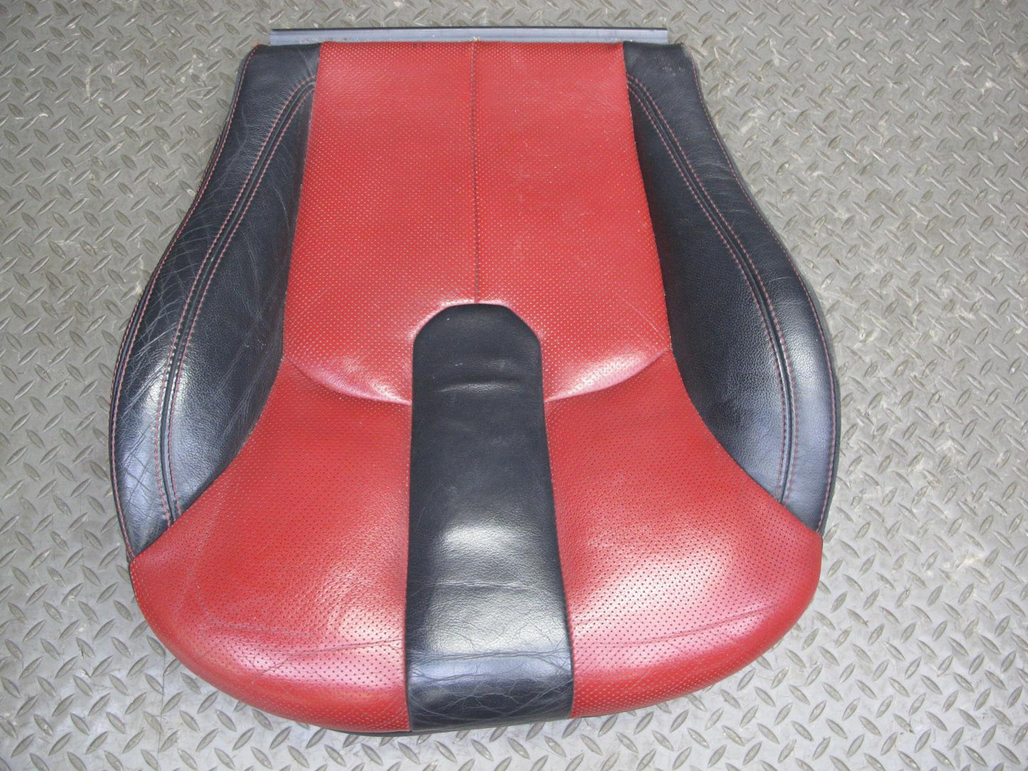 2012-2015 Range Rover Evoque L538 Front Right Seat Lower Leather Cushion