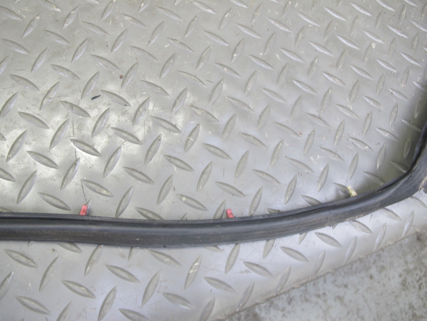 2003-2007 Lexus LX470 Front Left Side Door Weatherstrip Rubber Seal Set of 2