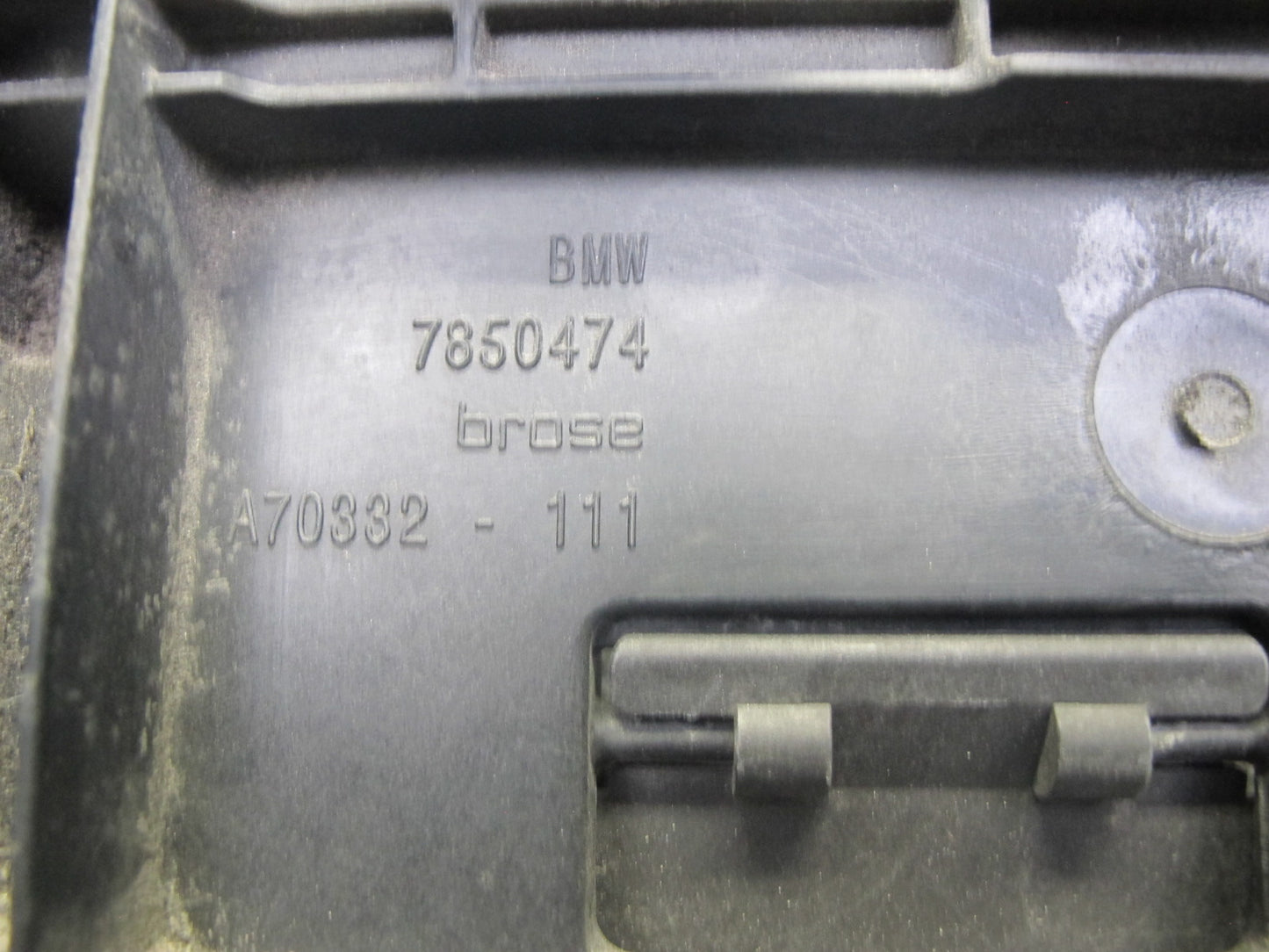 2015-2020 BMW F82 M4 Engine Radiator Cooling Fan Motor Shroud 7850474