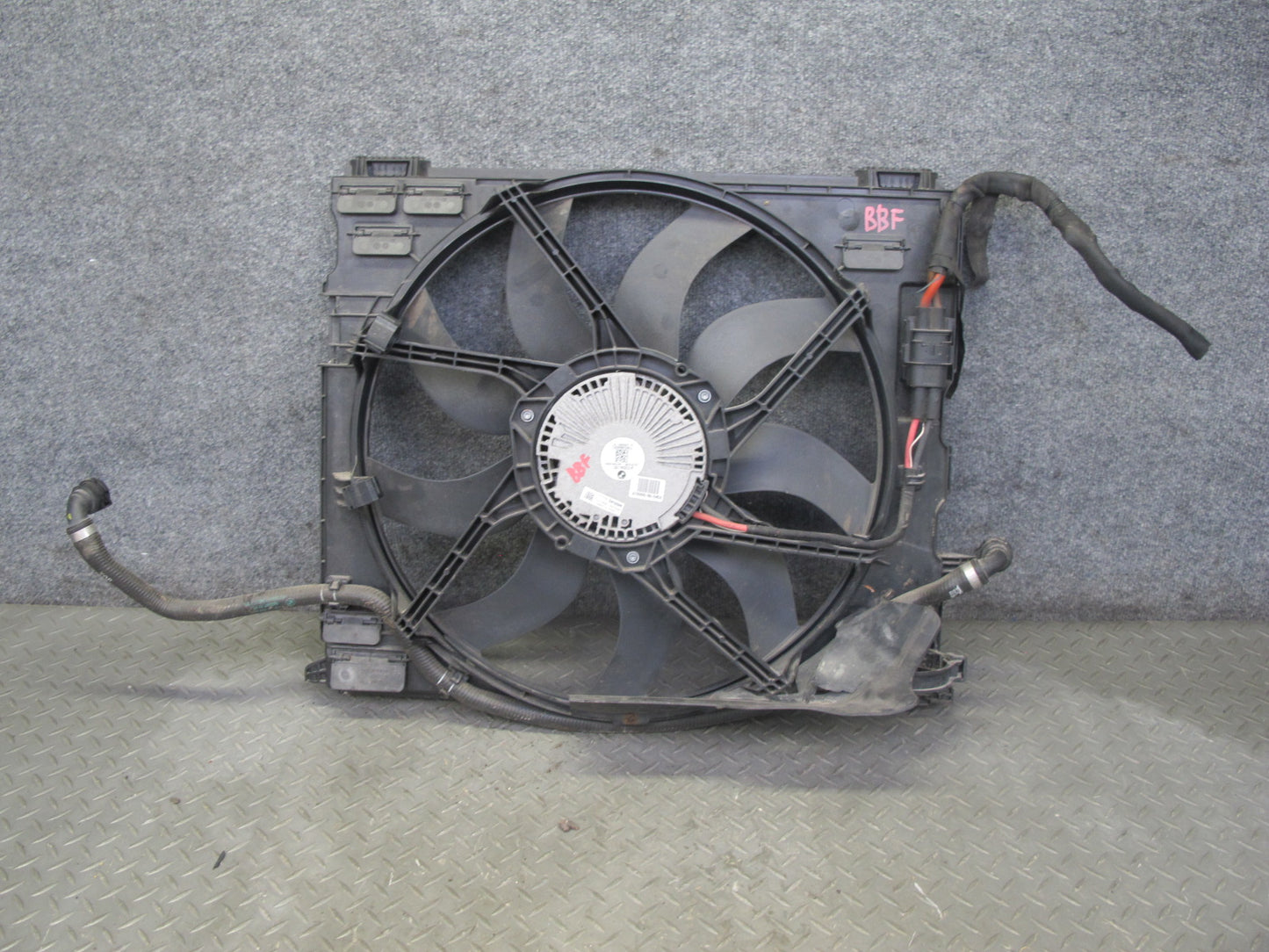 2015-2020 BMW F82 M4 Engine Radiator Cooling Fan Motor Shroud 7850474