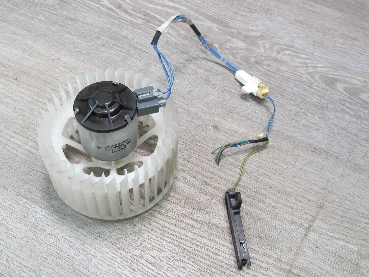 1998-2007 Lexus J100 LX470 Heater Hvac Blower Motor Fan 062500-7040