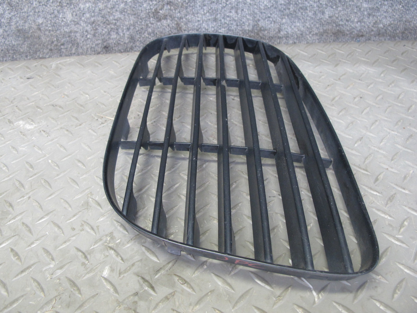 2003-2006 Porsche Cayenne 955 Turbo Front Left & Right Bumper Air Grille Set