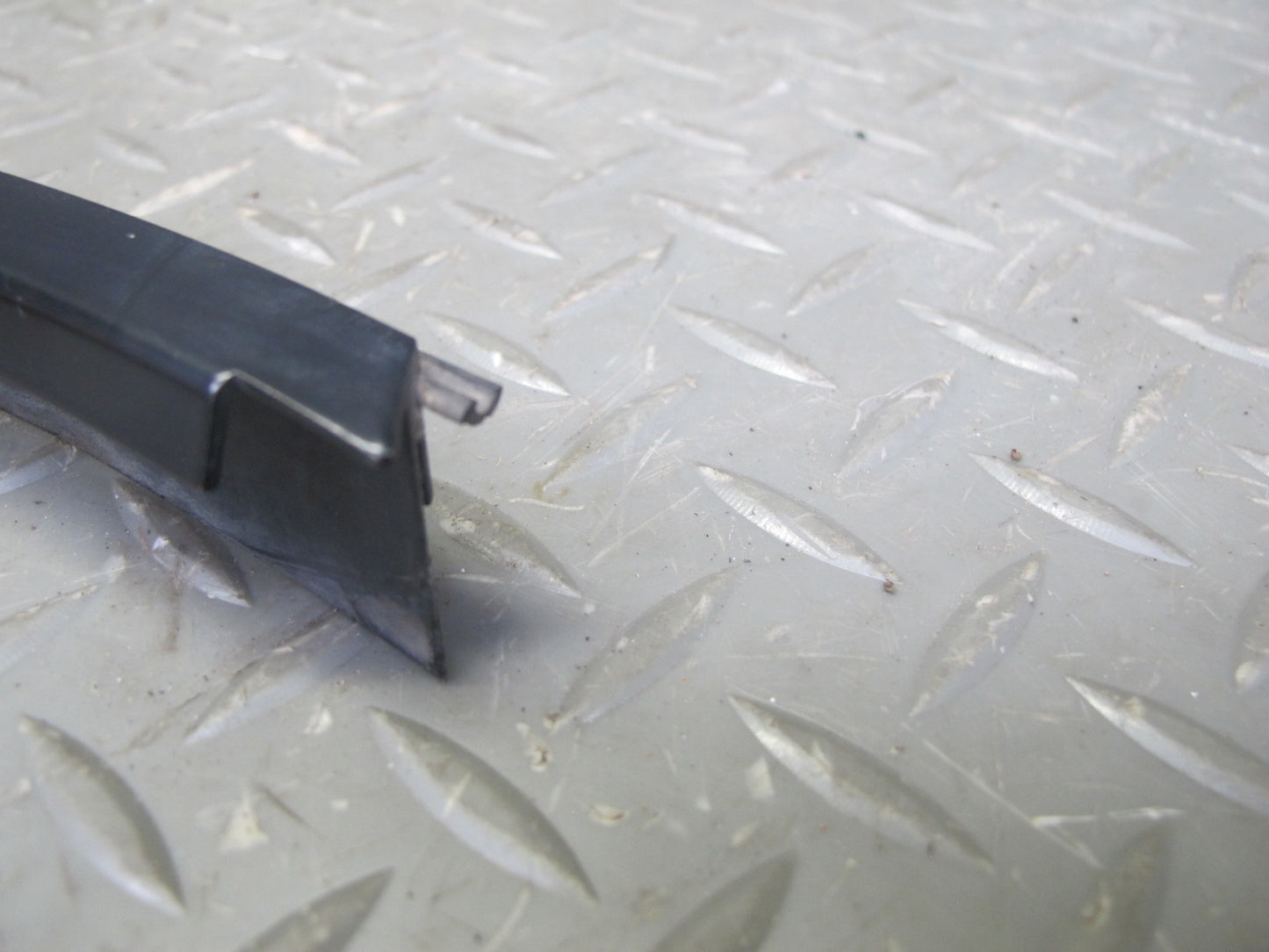 03-06 Porsche Cayenne 955 Front Windshield Exterior A Pillar Trim Molding Set