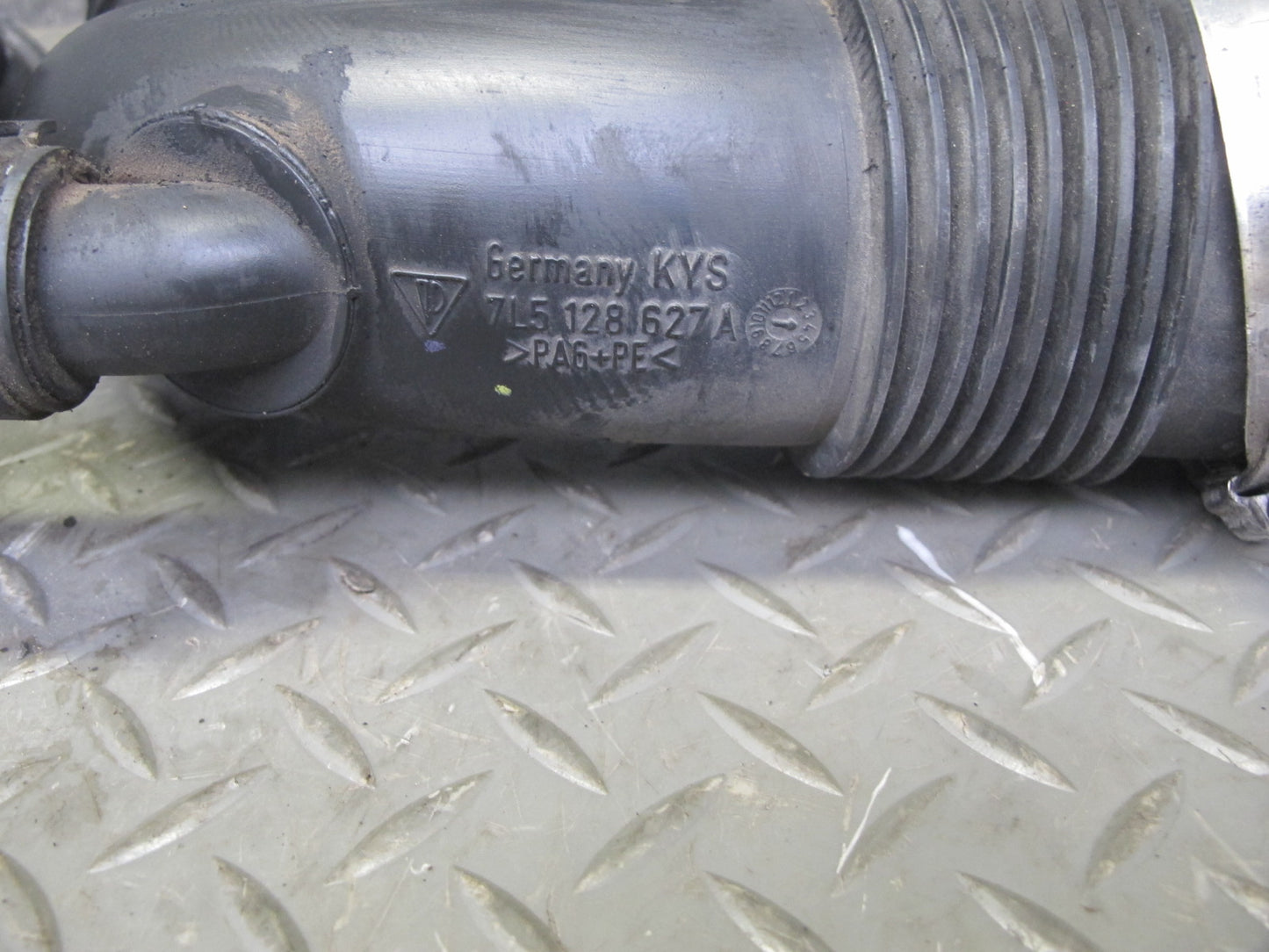2003-2006 Porsche Cayenne 955 Turbo Air Intake Hose Pipe Line Set