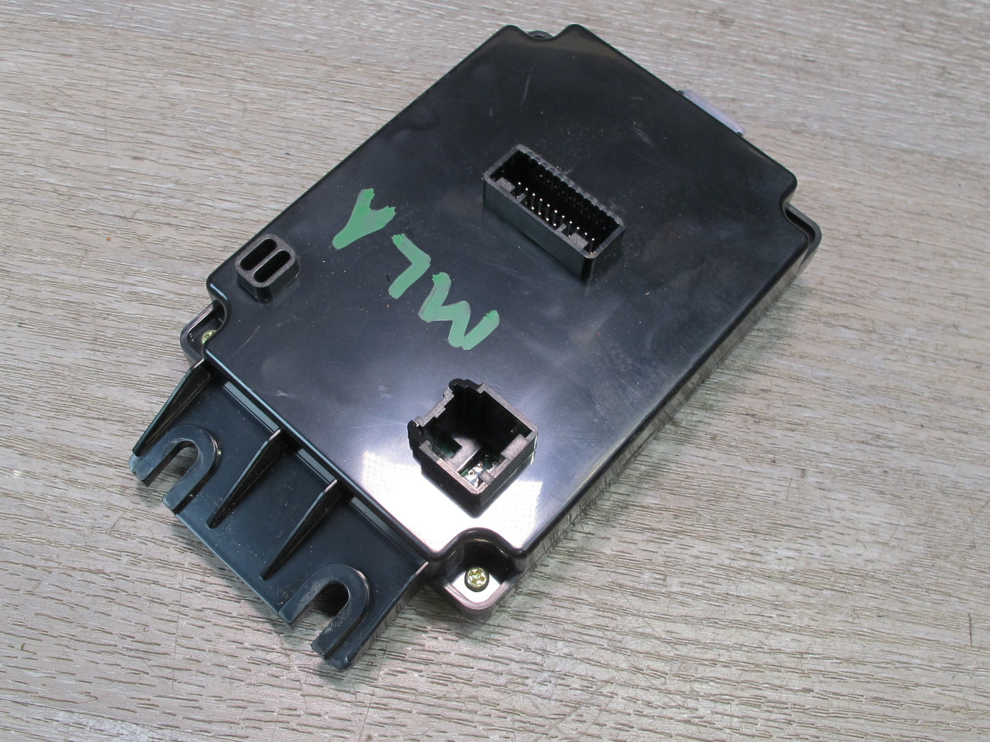 2017-2020 Maserati Levante M161 A/C Air Condition Control Module 6701003460
