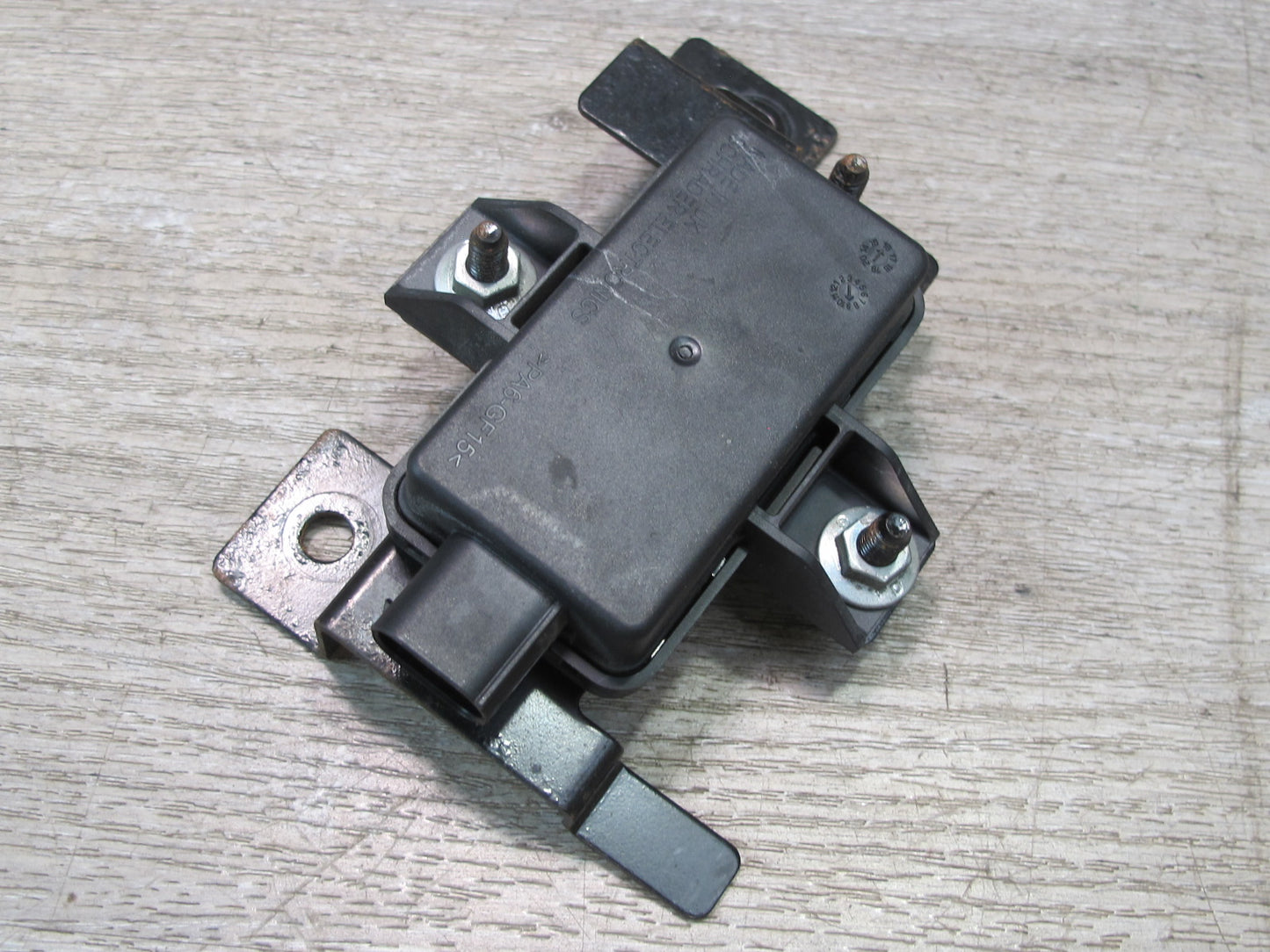 2017-2020 Maserati Levante M161 Tire Pressure Monitor Control Module