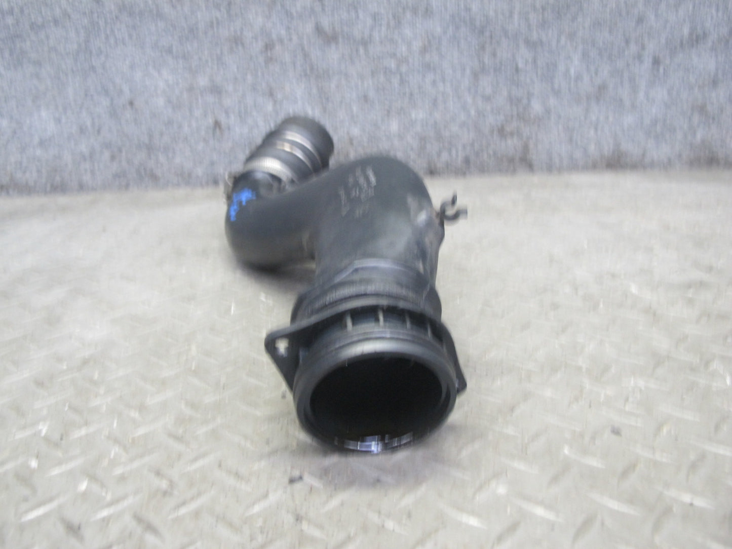 2003-2010 Porsche Cayenne 955 Turbo Intercooler Air Intake Hose Pipe Set of 2