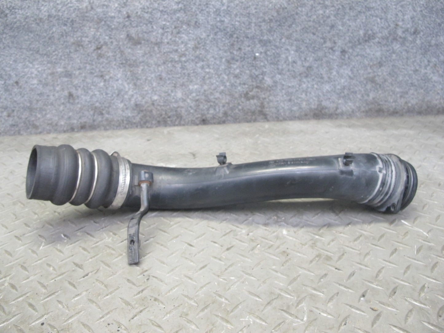 2003-2010 Porsche Cayenne 955 Turbo Intercooler Air Intake Hose Pipe Set of 2