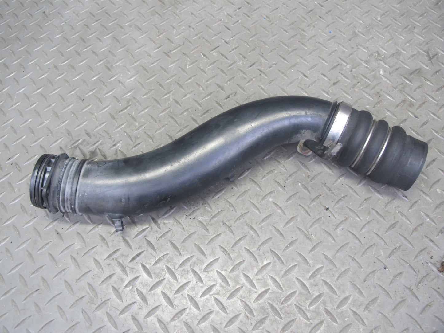2003-2010 Porsche Cayenne 955 Turbo Intercooler Air Intake Hose Pipe Set of 2