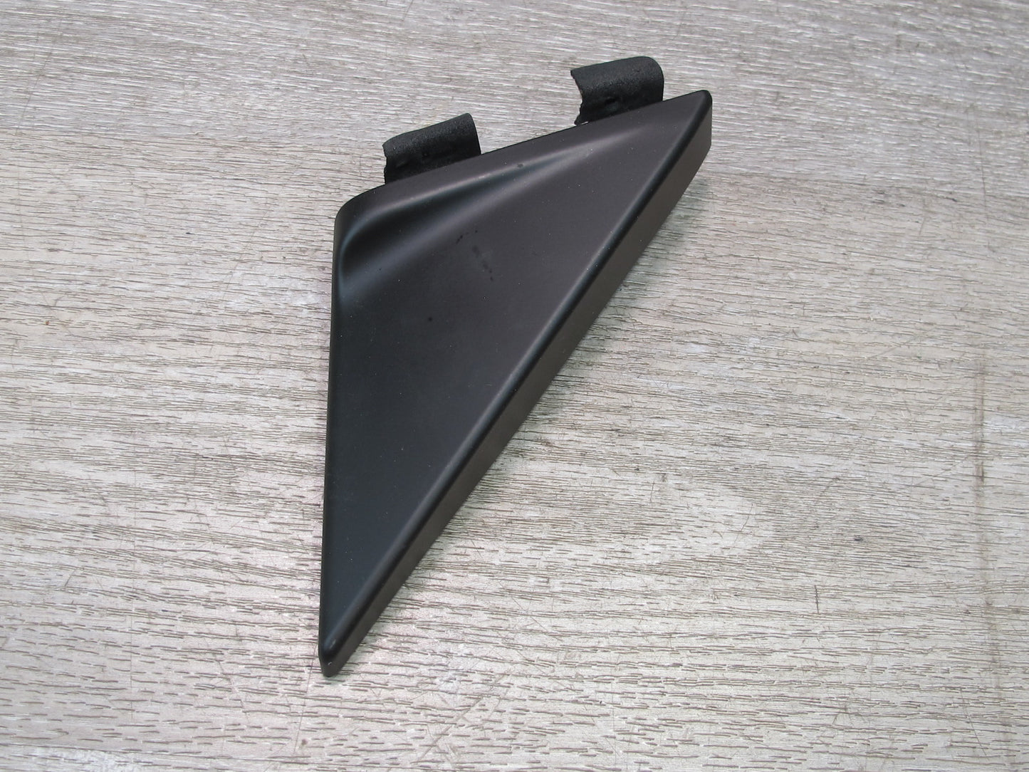 2017-2020 Maserati Levante M161 Front Door Interior Corner Trim Cover Panel Set